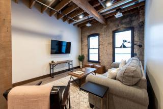 Walkable Downtown Loft with King Bed & Self Check in - Spokane - 6
