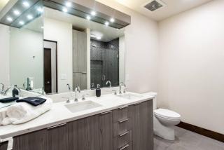 Walkable Downtown Loft with King Bed & Self Check in - Spokane - 5
