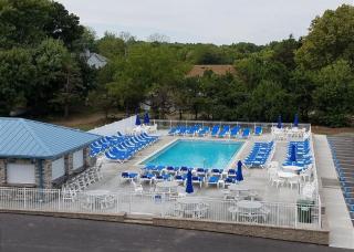 Put-in-Bay Waterfront Condo #109 - Put-in-Bay - 3