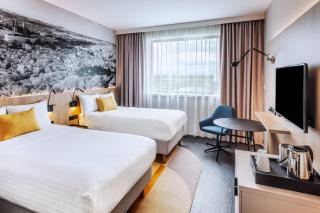 Courtyard by Marriott Prague Airport - Prague - 1