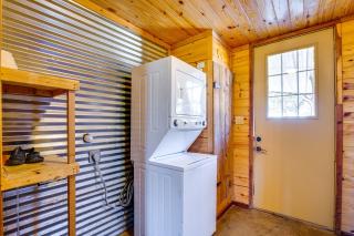 Waterfront Lodge on Lake Tawakoni Group Getaway! - - 4