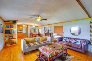 Lakefront Texas Gem with Indoor Pool and Water Access - 6
