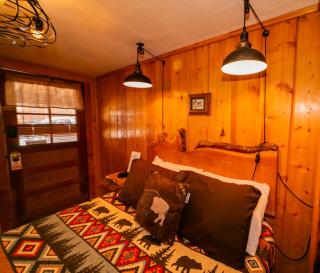 Chinook Winds Lodge - 8