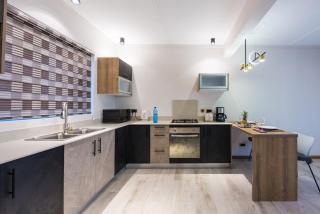 Suriyah Apartments - Modern and Comfortable - 5