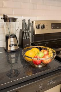 Beautiful New Apartment in Zone 4 with Air Conditioning - Guatemala - 4