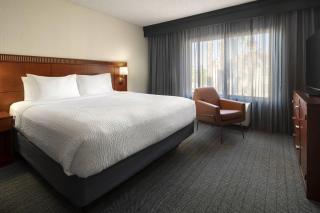 Courtyard by Marriott Palm Springs - Palm Springs - 1