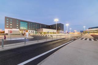 Courtyard by Marriott Warsaw Airport - Warsaw - 0