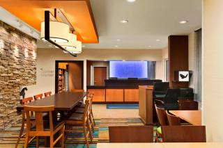 Fairfield Inn Racine - Racine - 6
