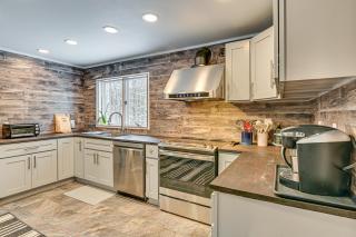 Ski, Hike and Golf Pet-Friendly Windham Retreat - Windham - 2