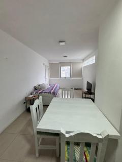 Hermoso Departamento centro con pileta - 0