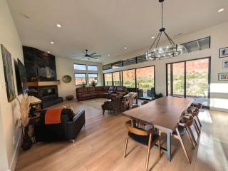 Modern Red Cliff Home with Private Pool - 5