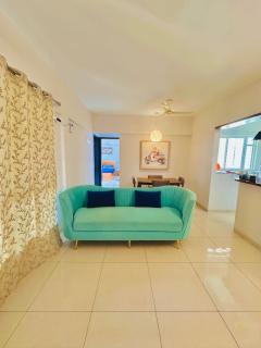 Flamingo 2BHK AC Flat Near Phoenix Mall Wakad - Méribel Village - 0