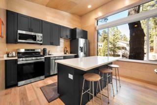 Modern Flagstaff Wood Cabin Home Forest Views - Mountainaire - 6