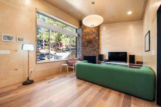 Modern Flagstaff Wood Cabin Home Forest Views - Mountainaire - 5