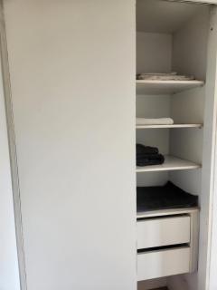 private room and bathroom in perfectly located apartment - 6