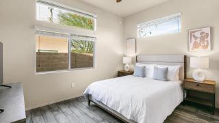 Landing at The Henderson - 1 Bedroom in Upper West Side - Fort Worth - 2