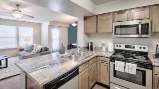 Landing at The Reserve at Elm - 1 Bedroom in Jenks - Jenks - 1