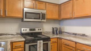Landing at The Reserve at Elm - 2 Bedrooms in Jenks - 9