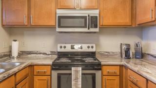Landing at The Reserve at Elm - 2 Bedrooms in Jenks - Jenks - 8