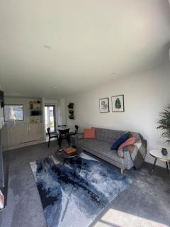 Lovely Mohua Suite - Christchurch - 0