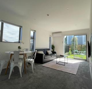 Stylish Suite on Mohua - Christchurch - 0