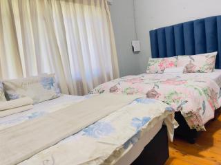 Urban Oasis Guest House - 5