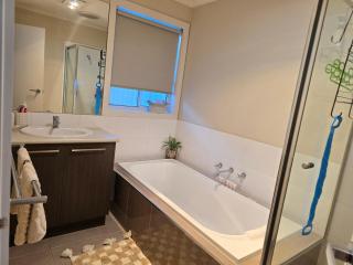 Wangaratta Modern Shared Stay - Wangaratta - 3