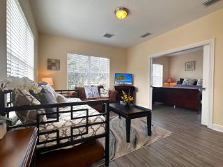 Cozy Reunion Resort Home - Sleeps 4 Near Disney - Resort ammenities - Golf - Kissimmee - 9