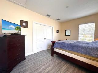 Cozy Reunion Resort Home - Sleeps 4 Near Disney - Resort ammenities - Golf - Kissimmee - 4