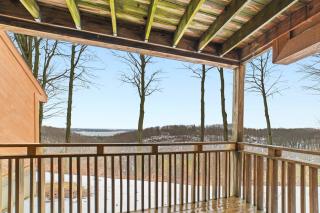 New, condo stunning Lake View - 3