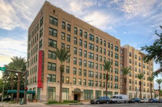 Courtyard by Marriott St. Petersburg Downtown - St Petersburg - 9