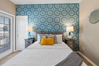 Walk to the Beach, Large Pool, Balcony, Charcoal Grill, Beach Accessories, Pet Friendly - 7