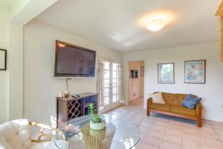 Less Than 1 Mi to UCLA Pet-Friendly Couples Retreat! - Los Angeles - 7