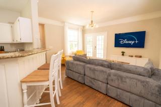 Magical Themed 3BR Townhouse Near the Parks - Kissimmee - 3