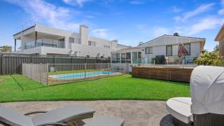 Bella Blu Beach House - direct beach access - Vincentia - 8