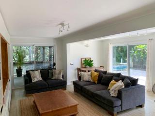 Omanu - family home with pool - Port Macquarie - 7