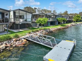 Lake Conjola, Deepwater resort Cabin 21 - Manyana - 1