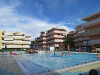 Relax and chill by the pool - Beahost - Bibione - 0