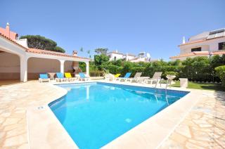 A Fantastic Place for Families, Hilton Hotel are and close to amenities - Quarteira - 4