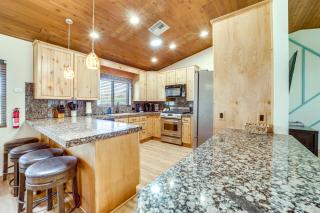 Castle Rock Views Sedona Retreat with Hot Tub! - Sedona - 4