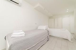 Apartamento con jardín privado - 4