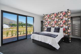 Mountain Majesty - Wanaka Holiday Home - Wanaka - 3
