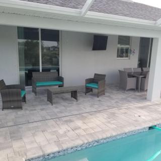 Stunning New Home in Cape Coral Florida - Cape Coral - 5