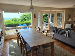 New! Great Lakes Getaway - Incredible Lakefront! - Frankfort - 6