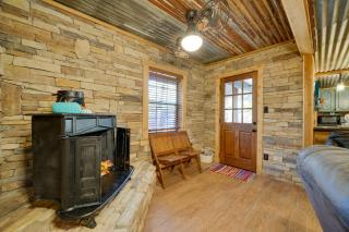 Relaxing Hochatown Cabin with Deck and Hot Tub! - 6