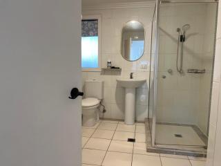 Cozy 2-Bedroom unit ,5 minutes walk to Miami Beach - Gold Coast - 1