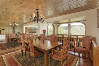 Fanny Hill Mountain Townhome near Village Mall by The Woodrun V Townhouses - 4