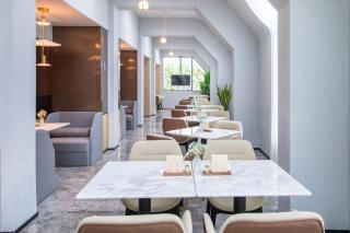Atour Hotel Wuhan Wuchang Zhongnan Road - Wuhan - 1