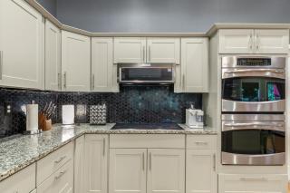 4bd Waterfront House in Lake Lanier with HotTub, FirePit, Wifi, Ping Pong and 2 Kaya - Gainesville - 5