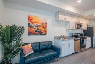 Family Friendly Phoenix Escape with Large Pool! - Phoenix - 2